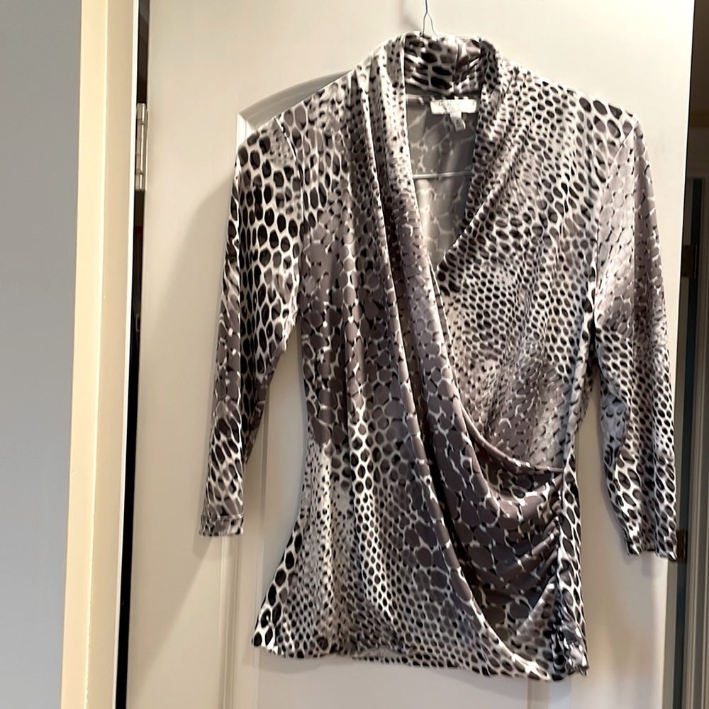 Womens stretchy shirt.